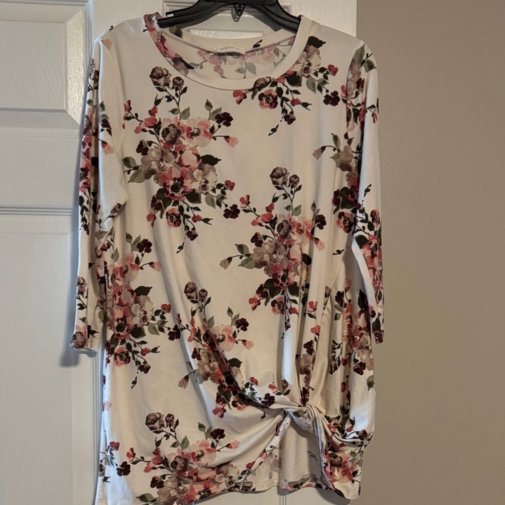 Reborn J Floral Long Sleeve Top - Cream and Pink